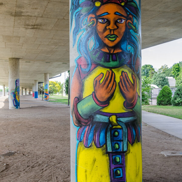 Guardians - overpass columns at Douglas Avenue - by ICT Army of Artists - photo from 2016